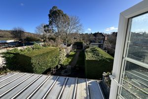 Photo 12- click for photo gallery